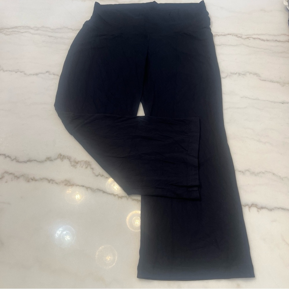 A Pea In The Pod Maternity Black Leggings Capris Size Small